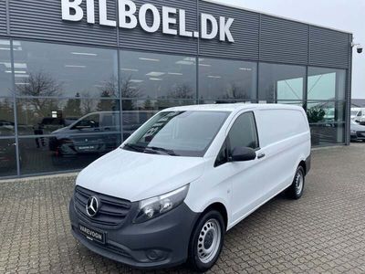 Hvid Brugt 2023 Mercedes Vito MPV | 274.800 kr.