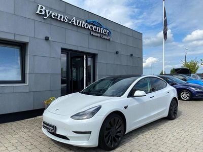 Hvid Brugt 2021 Tesla Model 3 Performance Sedan | 259.900 kr. (Dyr)