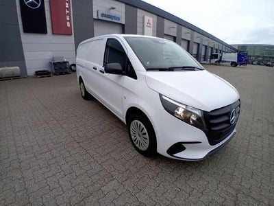 Farve: hvid Brugt 2025 Mercedes Vito Van | 279.820 kr. (Fair pris)