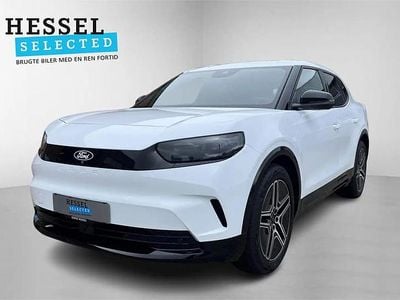 Frozen white Ny 2025 Ford Capri Premium SUV | 349.900 kr. (Super pris)