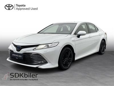 Platinum white pearl Brugt 2021 Toyota Camry Edition Sedan | 274.900 kr.
