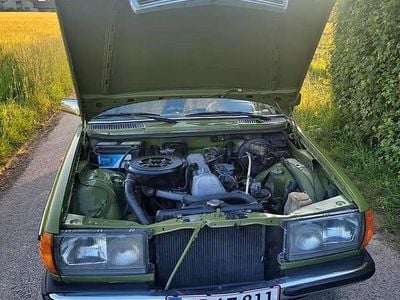 Brugt Mercedes 240 1982 Sedan
