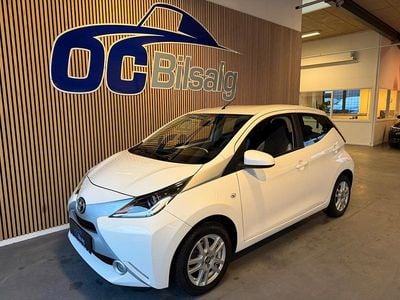 Hvid Brugt 2016 Toyota Aygo X-play Hatchback | 54.900 kr. (Fair pris)