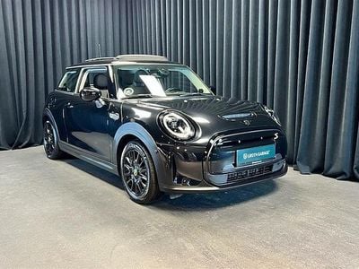 Midnight black Brugt 2023 Mini Cooper SE Hatchback | 184.900 kr. (Lidt for dyr)