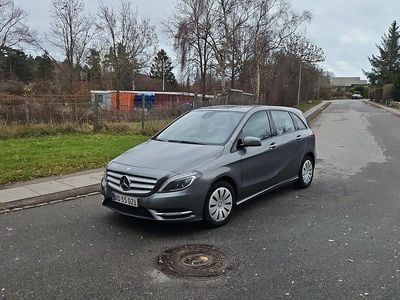 Mørkgrå Brugt 2012 Mercedes B180 MPV | 61.999 kr. (Fair pris)