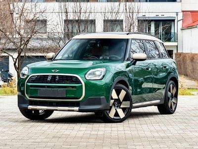 Grønmetal Brugt 2024 Mini Countryman Favoured SUV | 324.700 kr.