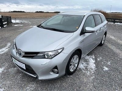 Brugt Toyota Auris Hybrid H2 136 HK (100 kW) 2014 Sølvmetal Stationcar