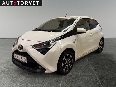 Hvid Brugt 2021 Toyota Aygo X-cite Hatchback | 79.700 kr. (God pris)