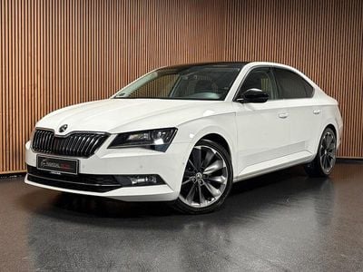 Hvid Brugt 2015 Skoda Superb Style Hatchback | 149.995 kr.