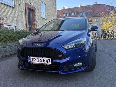 Blå Brugt 2015 Ford Focus ST Hatchback | 219.900 kr.