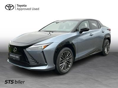 Brugt Lexus RZ 300e Luxury Line 150 kW (204 HK) 2025 Polar blue / black SUV