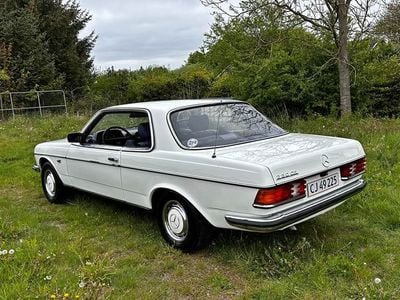 Brugt 1980 Mercedes 230 | 139.000 kr.