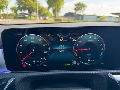 Grå Brugt 2021 Mercedes A250 AMG line Hatchback | 304.900 kr. (Fair pris)