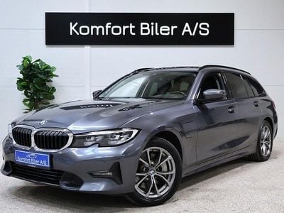 BMW 330e