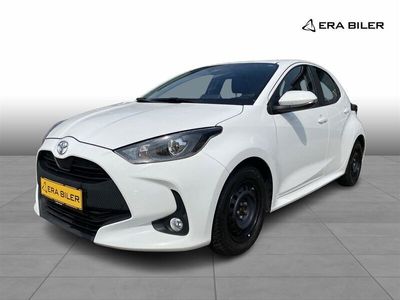Hvid Brugt 2023 Toyota Yaris Comfort Hatchback | 109.900 kr.