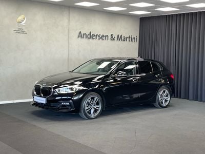 Sort Brugt 2020 BMW 118 Sport Line Hatchback | 228.800 kr. (Fair pris)