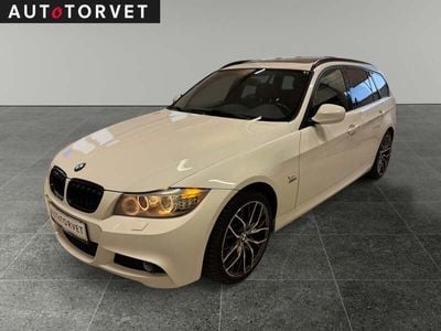Hvid Brugt 2011 BMW 320 M Sport Stationcar | 89.700 kr. (Fair pris)