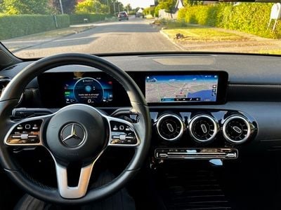 Grå Brugt 2021 Mercedes A250 Advantage Sedan | 275.000 kr. (Fair pris)