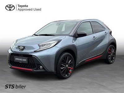 2zy celestite grey/grey metall Brugt 2024 Toyota Aygo X SUV | 159.900 kr. (Dyr)