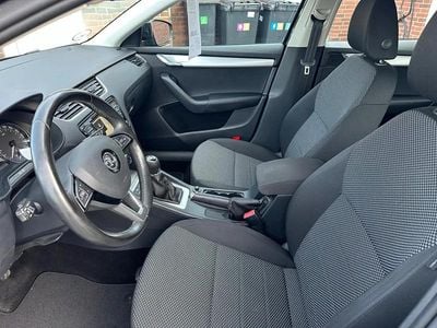 Sort Brugt 2016 Skoda Octavia Ambition Hatchback | 80.000 kr. (Fair pris)