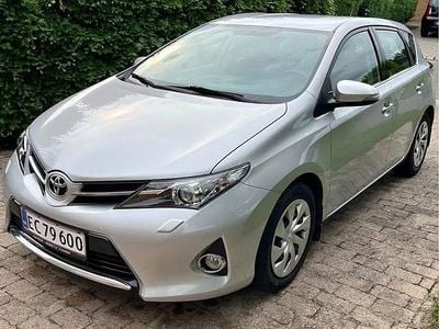 Grå Brugt 2012 Toyota Auris MPV | 75.000 kr.