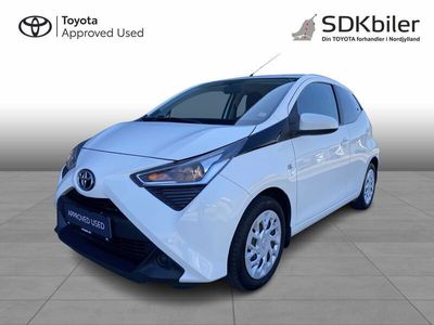 Hvid Brugt 2019 Toyota Aygo x-press Hatchback | 87.900 kr. (Lidt for dyr)