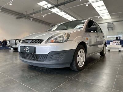 Sølvmetal Brugt 2006 Ford Fiesta Ambiente Hatchback | 19.999 kr. (God pris)