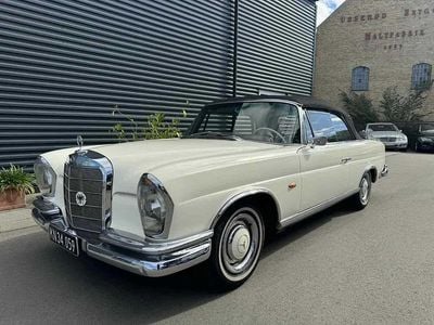 Brugt Mercedes 250 SE 150 HK (110 kW) 1966 Hvid Cabriolet