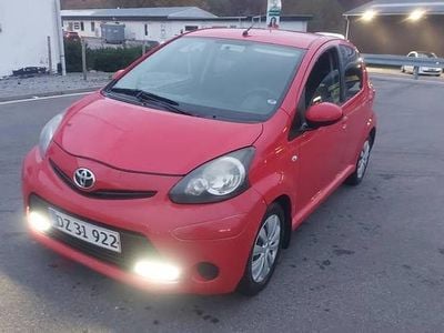 Rød Brugt 2012 Toyota Aygo Hatchback | 16.500 kr. (Super pris)