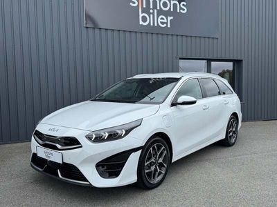 Hvidmetal Brugt 2021 Kia Ceed Sportswagon Premium Stationcar | 179.900 kr. (God pris)