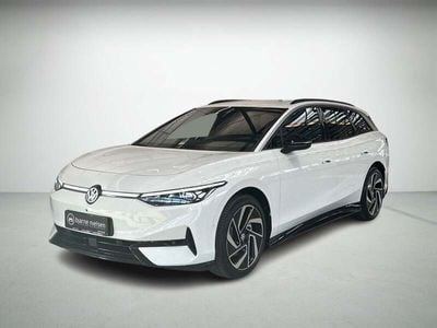 Hvidmetal Ny 2025 VW ID.7 Style Sedan | 449.900 kr. (Super pris)