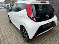 brugt Toyota Aygo 1,0 VVT-I X-plore DAB+ 72HK 5d