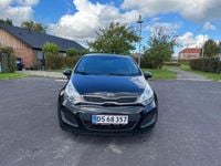 Brugt Kia Rio 75 HK (55 kW) 2014 Sort Hatchback
