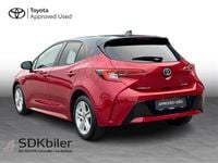 Brugt Toyota Corolla Design 122 HK (89 kW) 2019 Flame red/night sky black Hatchback