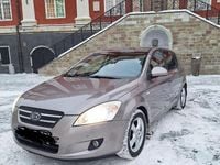 Brugt Kia Ceed Motion 122 HK (89 kW) 2007 Beigemetal Hatchback