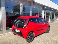 brugt Toyota Aygo 1,0 VVT-I X-Play + X-Touch X-Shift 69HK 5d Aut. egenskaber