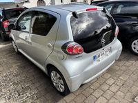 Brugt Toyota Aygo 68 HK (50 kW) 2013 Grå Hatchback