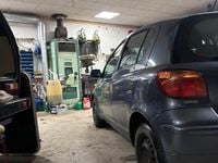 Brugt Toyota Yaris 68 HK (50 kW) 2004 Hatchback