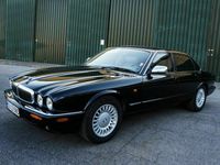 brugt Jaguar XJ8 4 dørs sedan sovereign