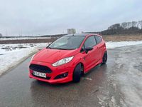 Brugt Ford Fiesta 140 HK (102 kW) 2015 Rød Hatchback