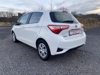 brugt Toyota Yaris Hybrid 1,5 Hybrid E-CVT 100HK 5d Trinl. Gear