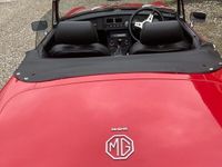 Brugt MG B 175 HK (128 kW) 1971 Rød