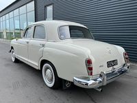 Brugt Mercedes 190 90 HK (66 kW) 1961 Hvid