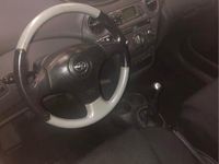 Brugt Toyota Yaris Sport 106 HK (77 kW) 2001 Hatchback