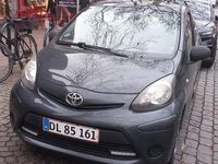 Brugt Toyota Aygo 68 HK (50 kW) 2013 Grå Hatchback