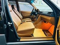 Brugt Mercedes E230 1988 Sedan