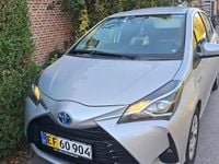 Brugt Toyota Yaris Hybrid H2 100 HK (73 kW) 2019 Gråmetal Hatchback