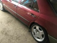 Brugt Mercedes E230 1988 N/a