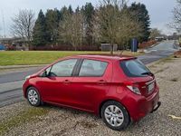 Brugt Toyota Yaris 90 HK (66 kW) 2011 Rød Hatchback