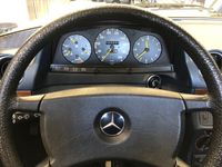 brugt Mercedes 200 300 (W123) 230